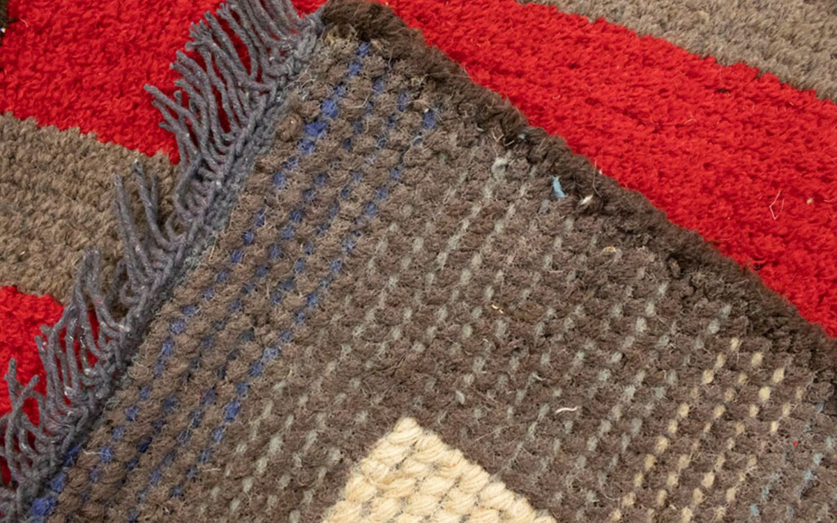 Nepal Teppich 140 x 70 cm - mehrfarbig