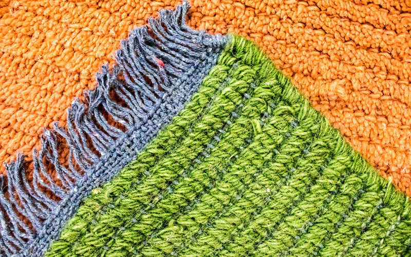 Nepal Teppich 140 x 70 cm - mehrfarbig