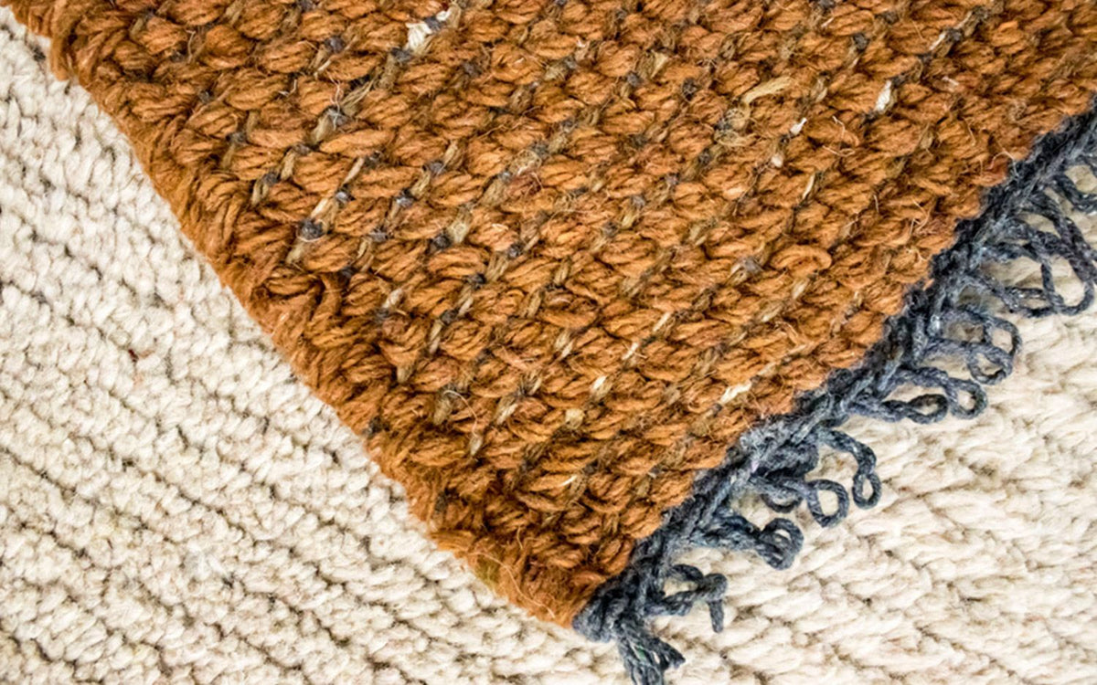 Nepal Teppich 140 x 70 cm - beige