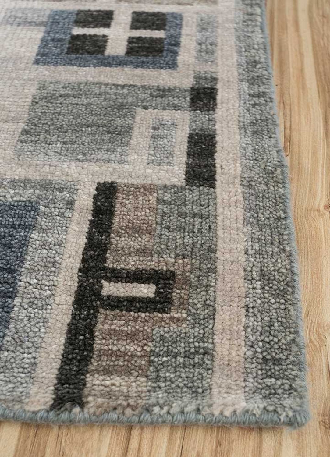 DP02-RUG1148041-270x180