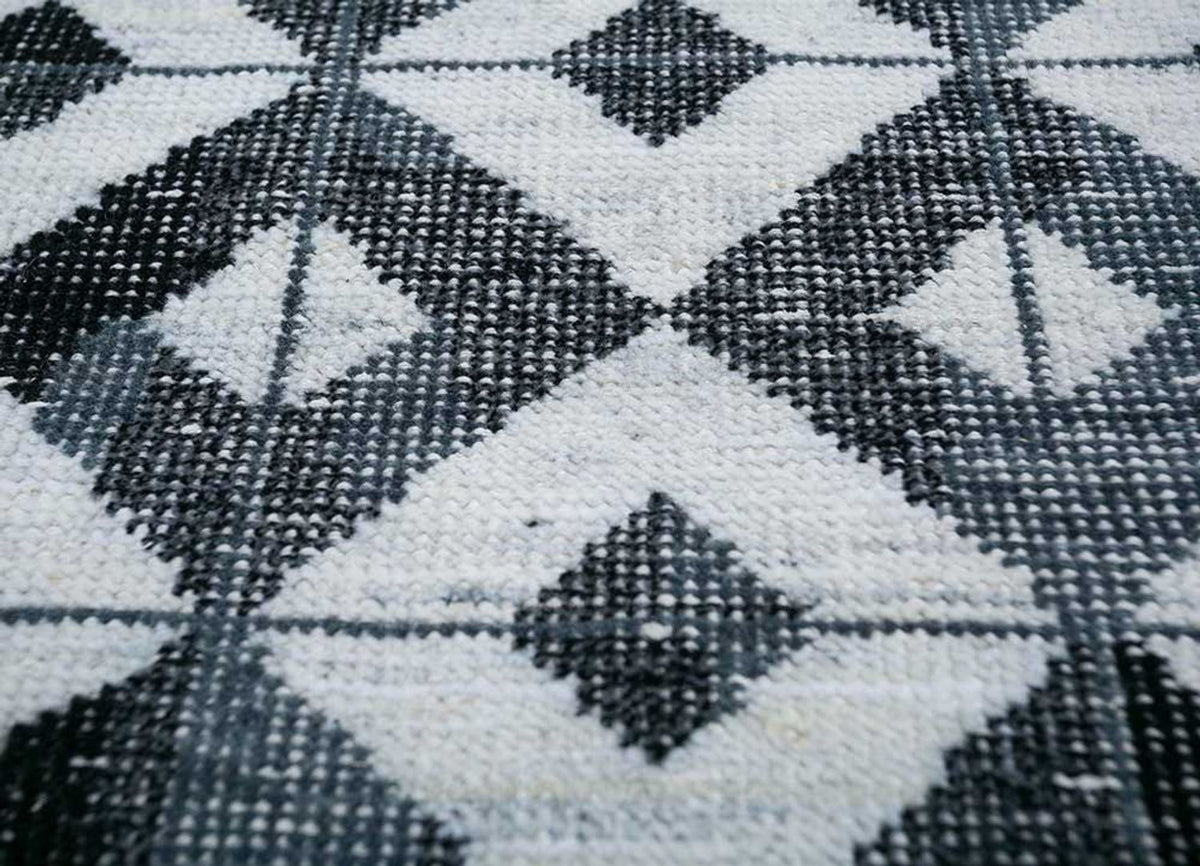 DP02-RUG1148840-270x180