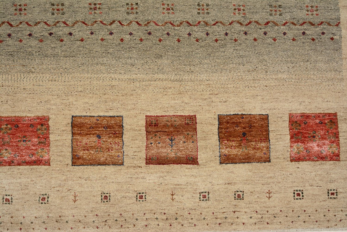 Gabbeh Teppich - Loribaft Indus - 306 x 205 cm - hellbeige