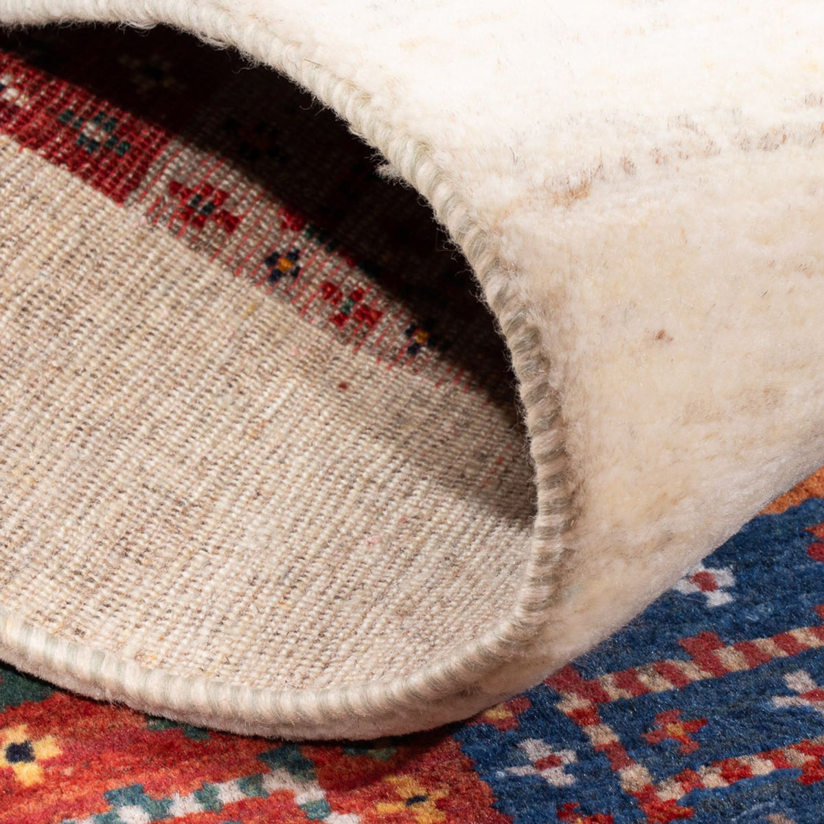 Gabbeh Teppich - Loribaft Perser - 136 x 85 cm - mehrfarbig