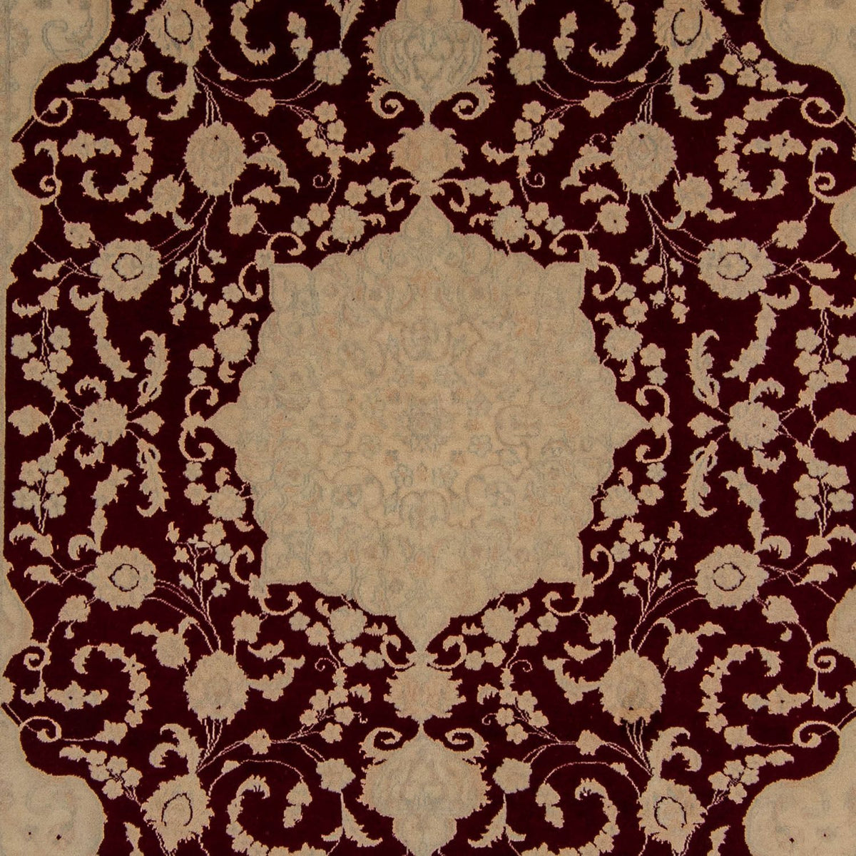 Perserteppich - Nain 328 x 249 cm