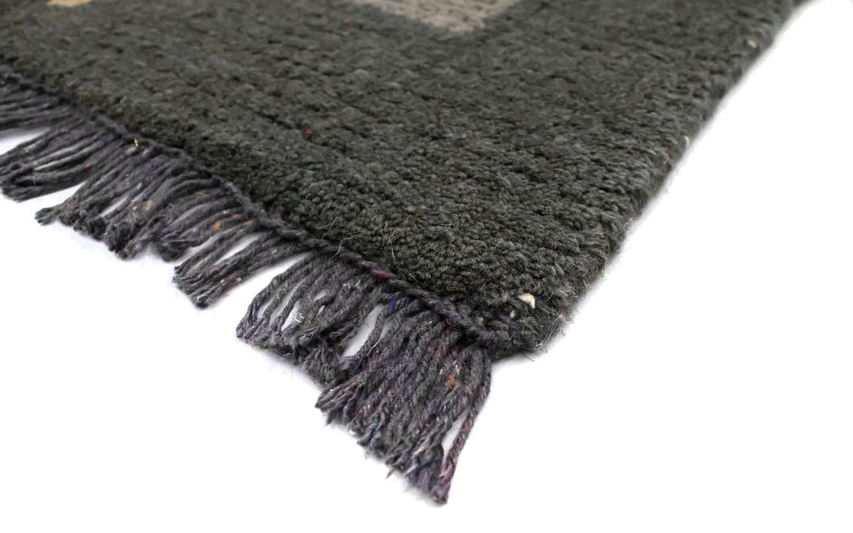 Nepal Teppich 140 x 70 cm - grau