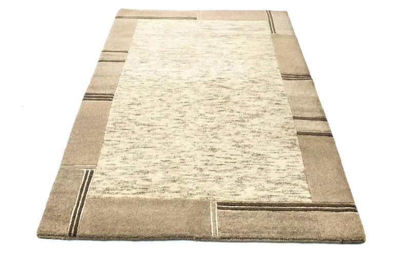 Nepal Teppich 176 x 127 cm Teppichbrücke