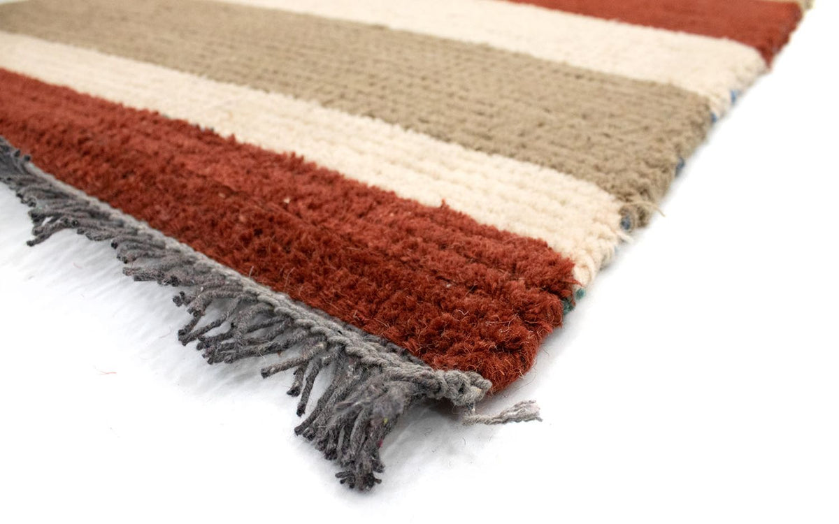 Nepal Teppich 140 x 70 cm - mehrfarbig