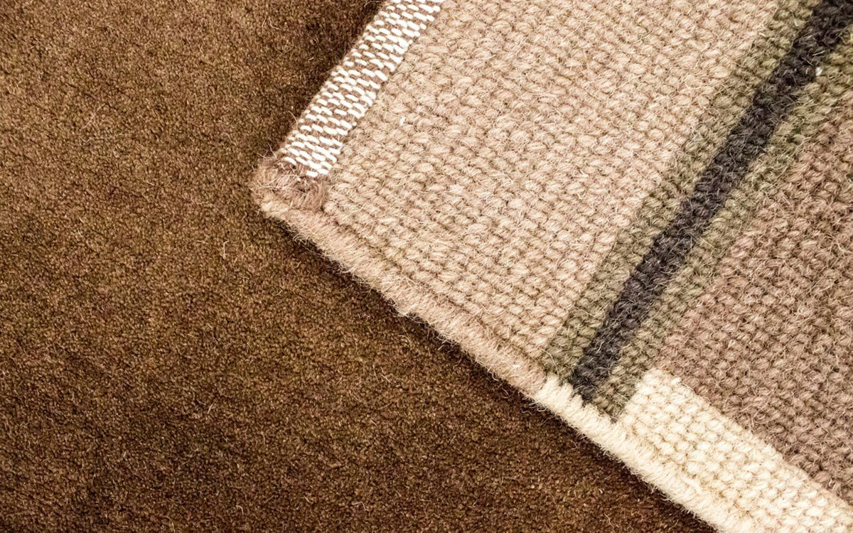 Nepal Teppich 199 x 144 cm - braun