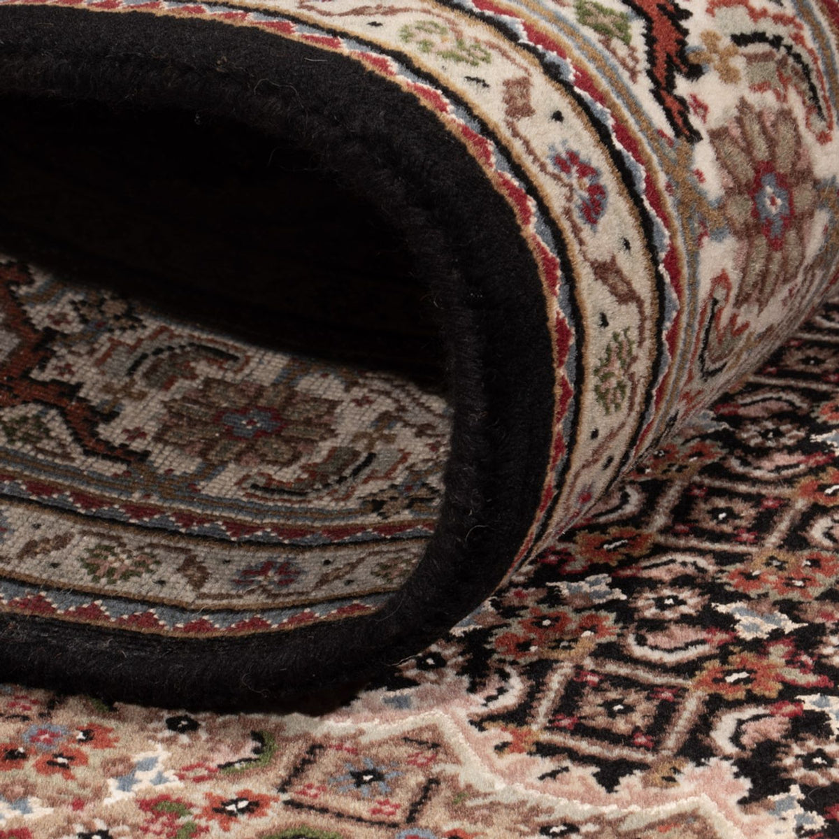 Orientteppich - Täbriz - 204 x 142 cm - dunkelgrau