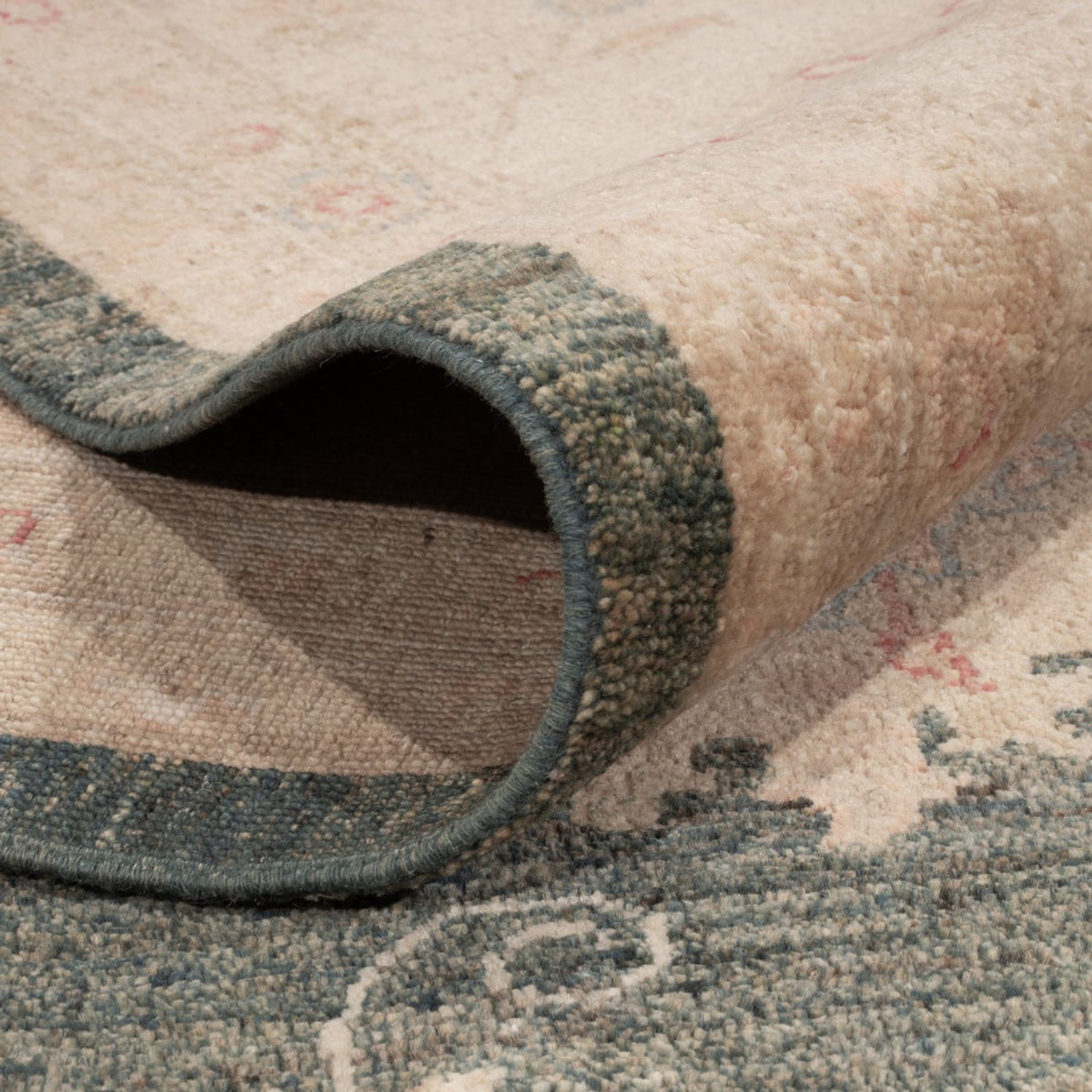 Ziegler Teppich - 392 x 302 cm - minzgrün