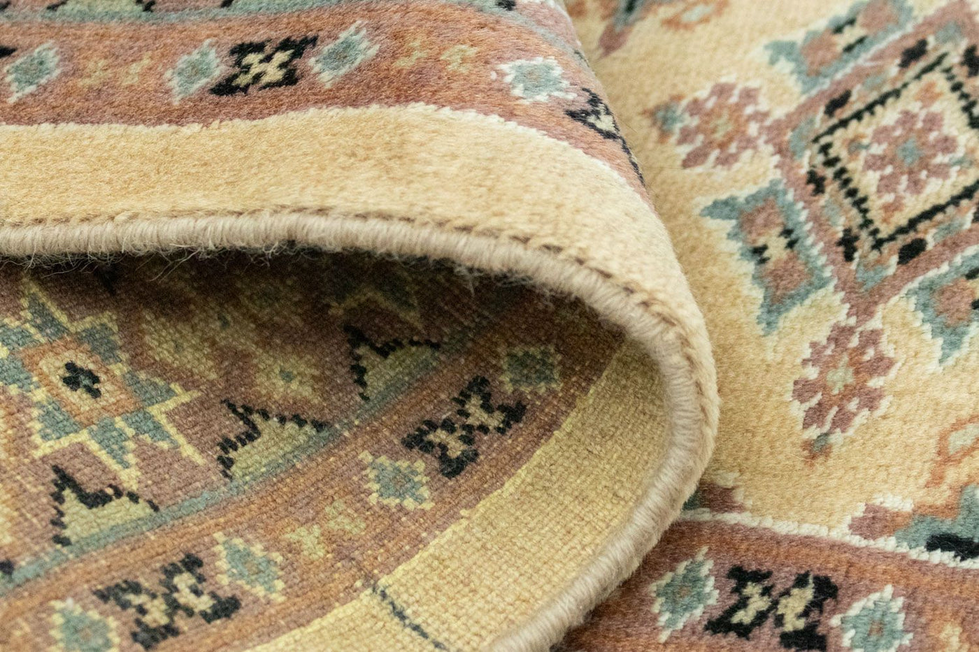 Pakistan Teppich 122 x 76 cm Teppichbrücke