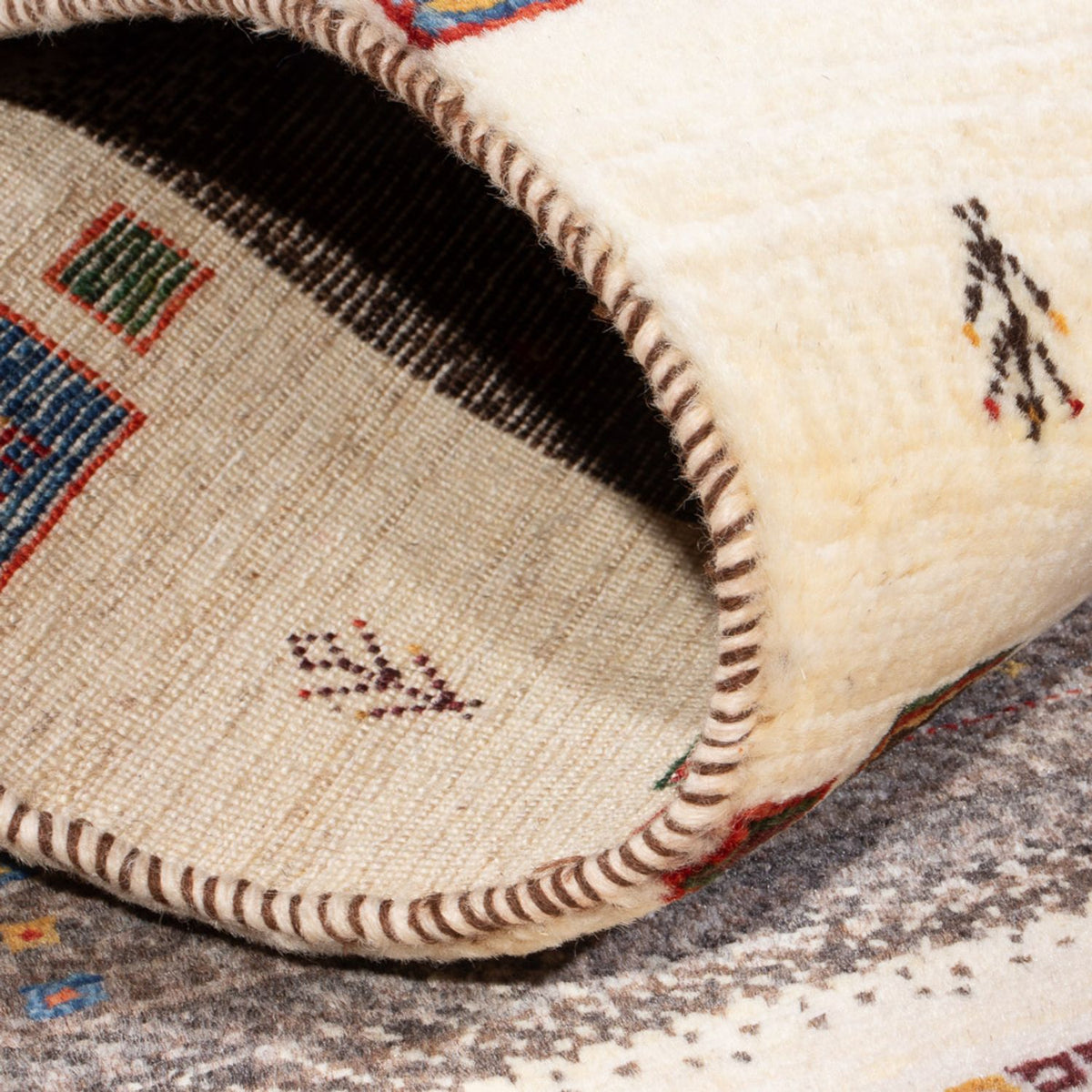 Gabbeh Teppich - Loribaft Perser - 126 x 84 cm - mehrfarbig