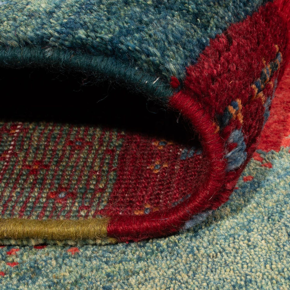 Gabbeh Teppich - Perser - 182 x 117 cm - mehrfarbig