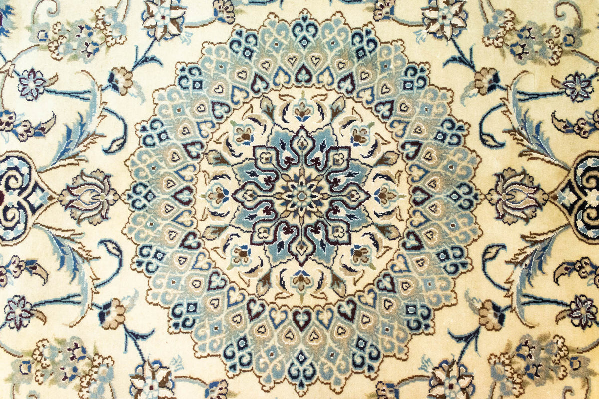 Perserteppich - Nain 339 x 239 cm - naturweiß