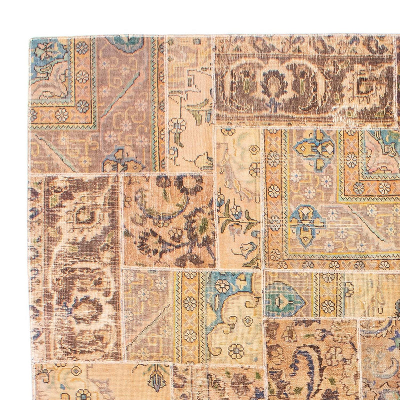 Patchwork Teppich 305 x 242 cm