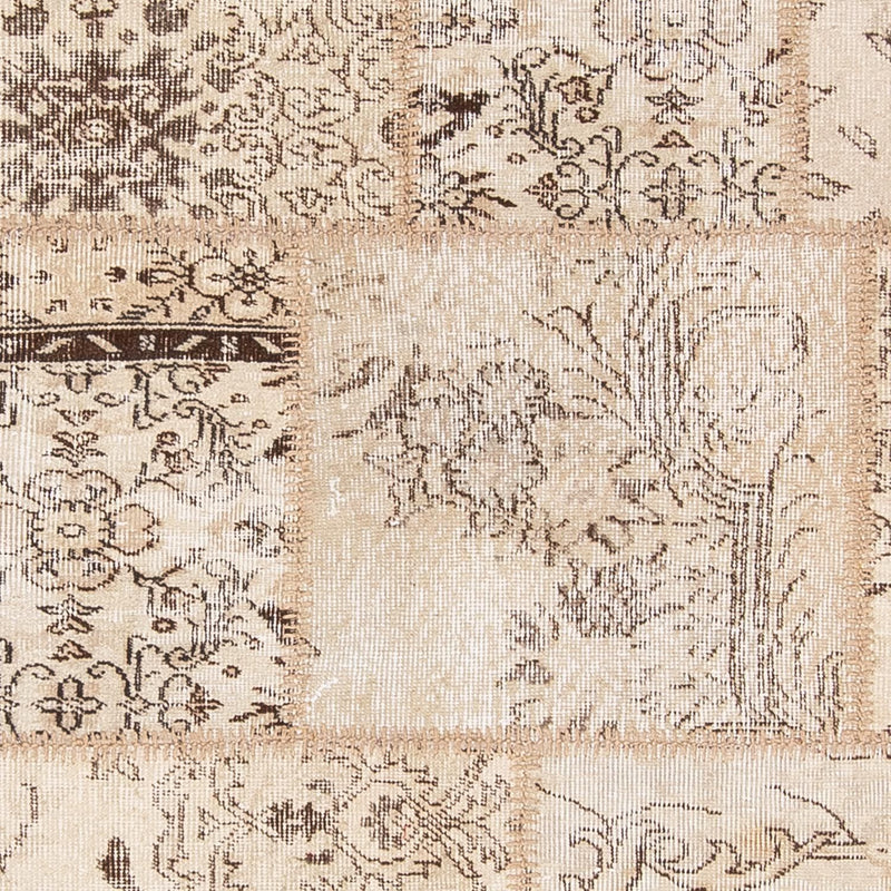 Patchwork Teppich 240 x 170 cm - hellbraun